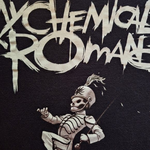 ×[Optima]× Graphic print MCR band Tee. - Picture 3 of 4